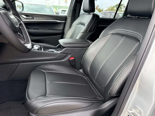 New 2025 Silver Jeep Limited image 10