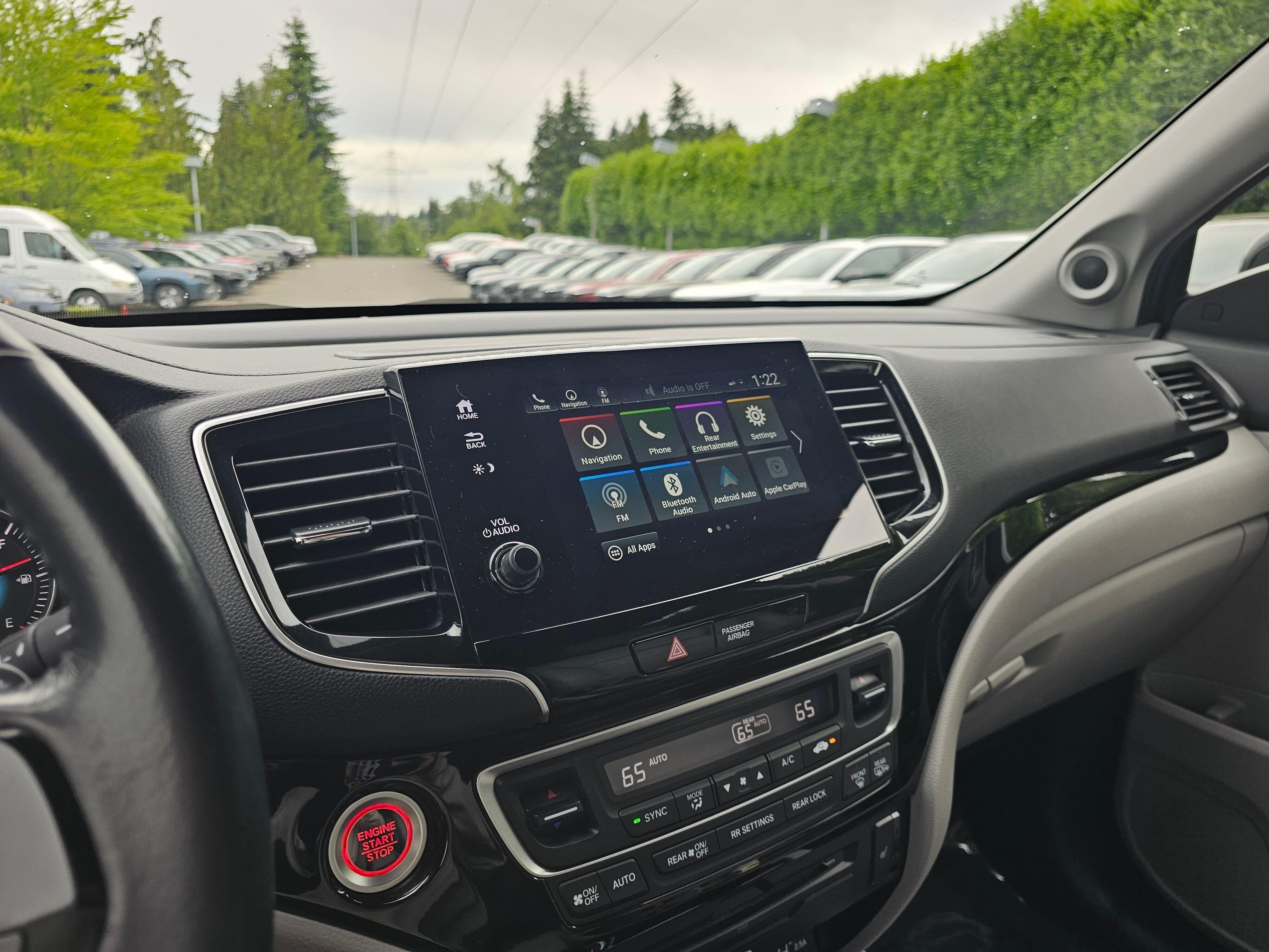 Used 2019 Modern Steel Metallic Honda Touring image 25