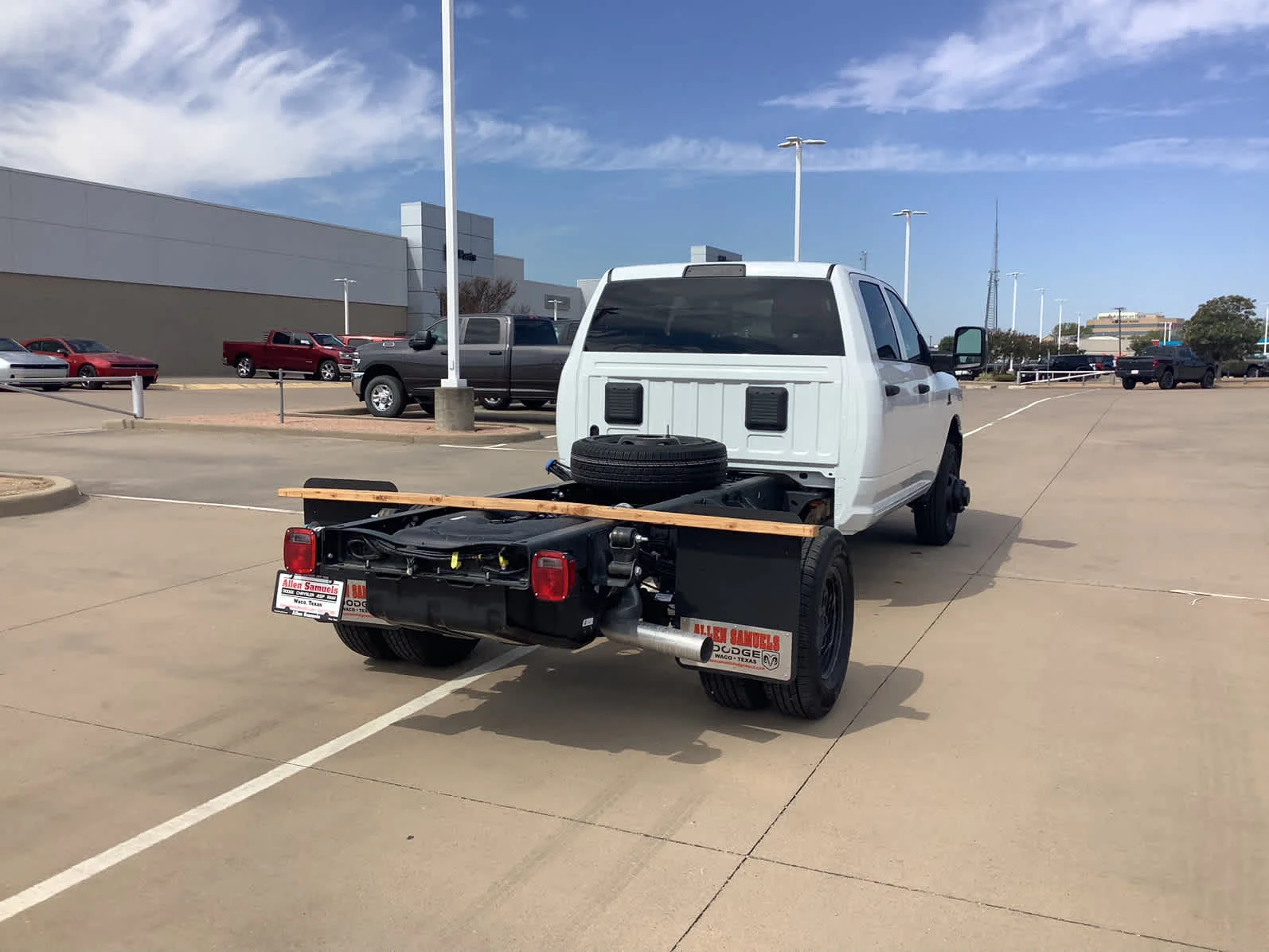 2026 RAM 3500 Chassis Tradesman - Photo 6