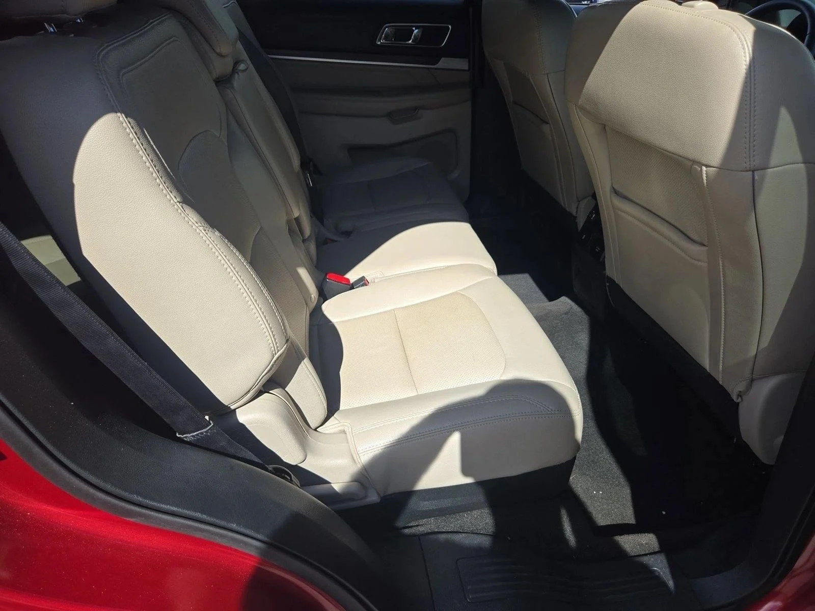 Used 2018 Ruby Red Metallic Tinted Clearcoat Ford Limited image 21