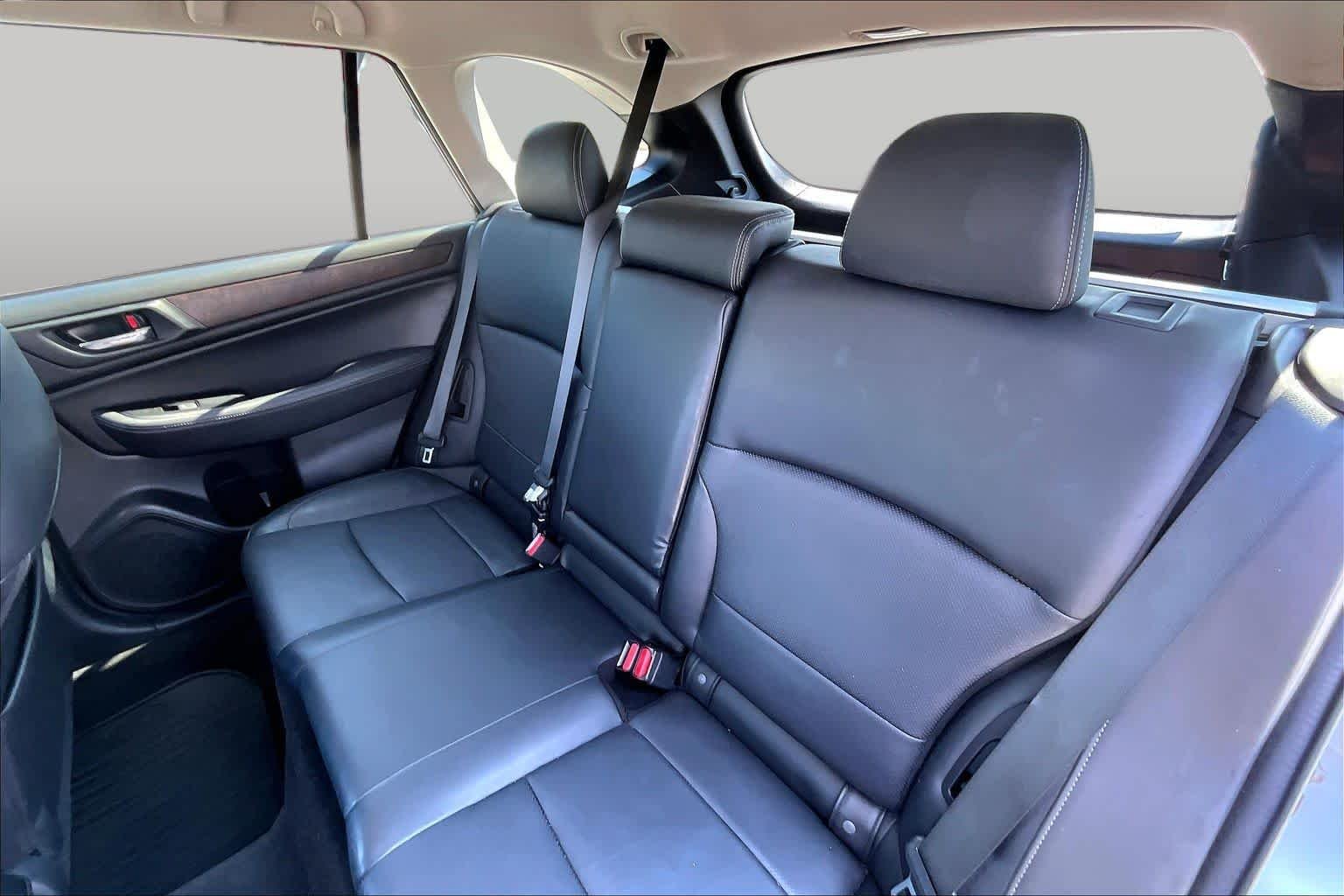 Used 2015 Ice Silver Metallic Subaru 2.5i Limited image 21