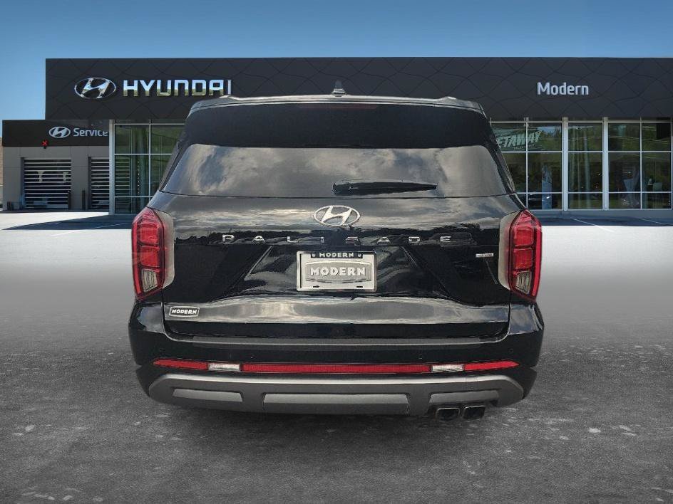 Used 2024 Abyss Black Pearl Hyundai SEL 7P image 8