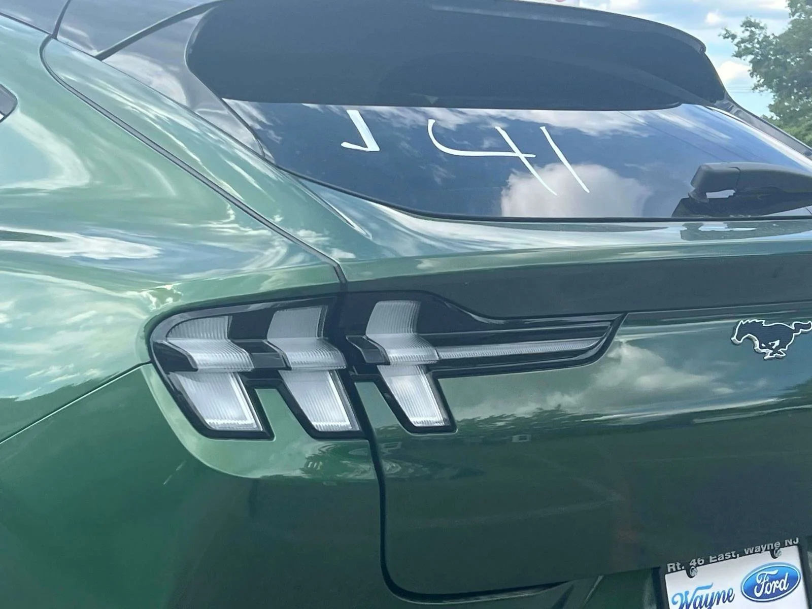 2025 Ford Mustang Mach-E Premium - Photo 8