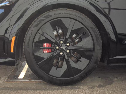 Certified Used 2025 Shadow Black Ford GT image 9