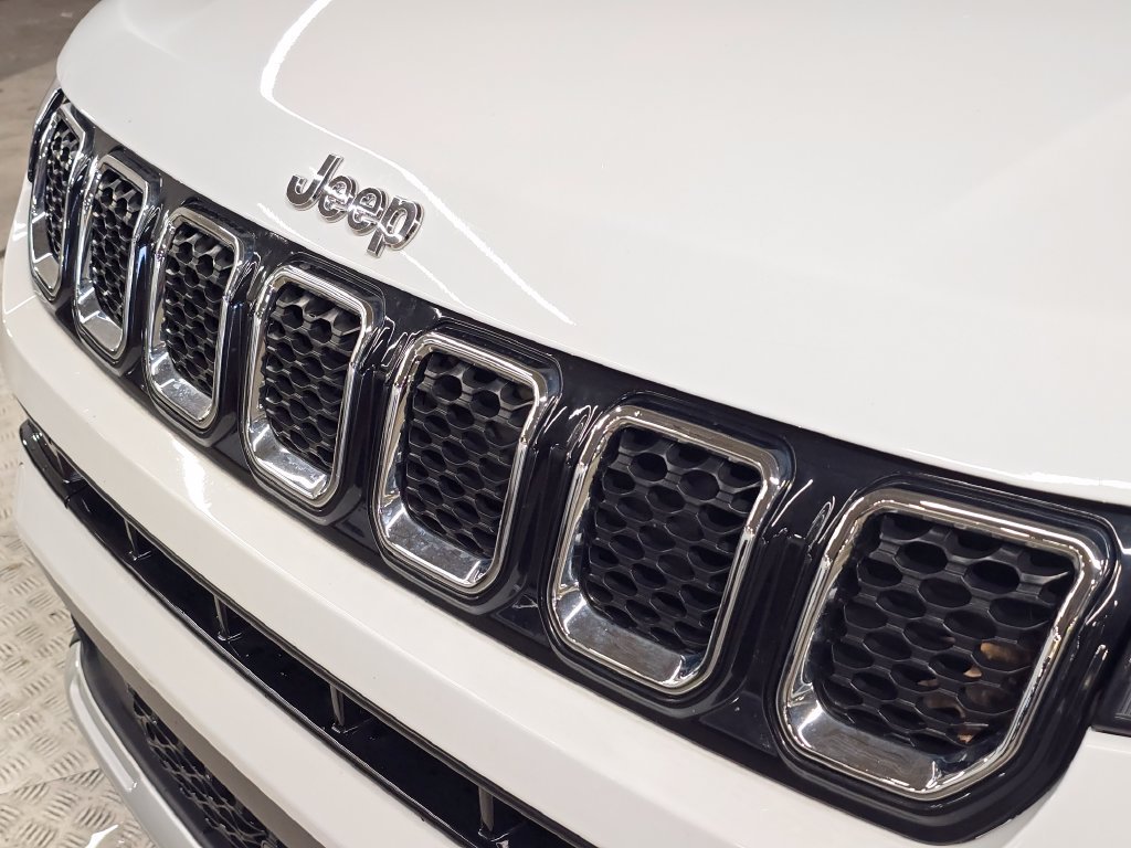 Used 2024 White Jeep Limited image 13
