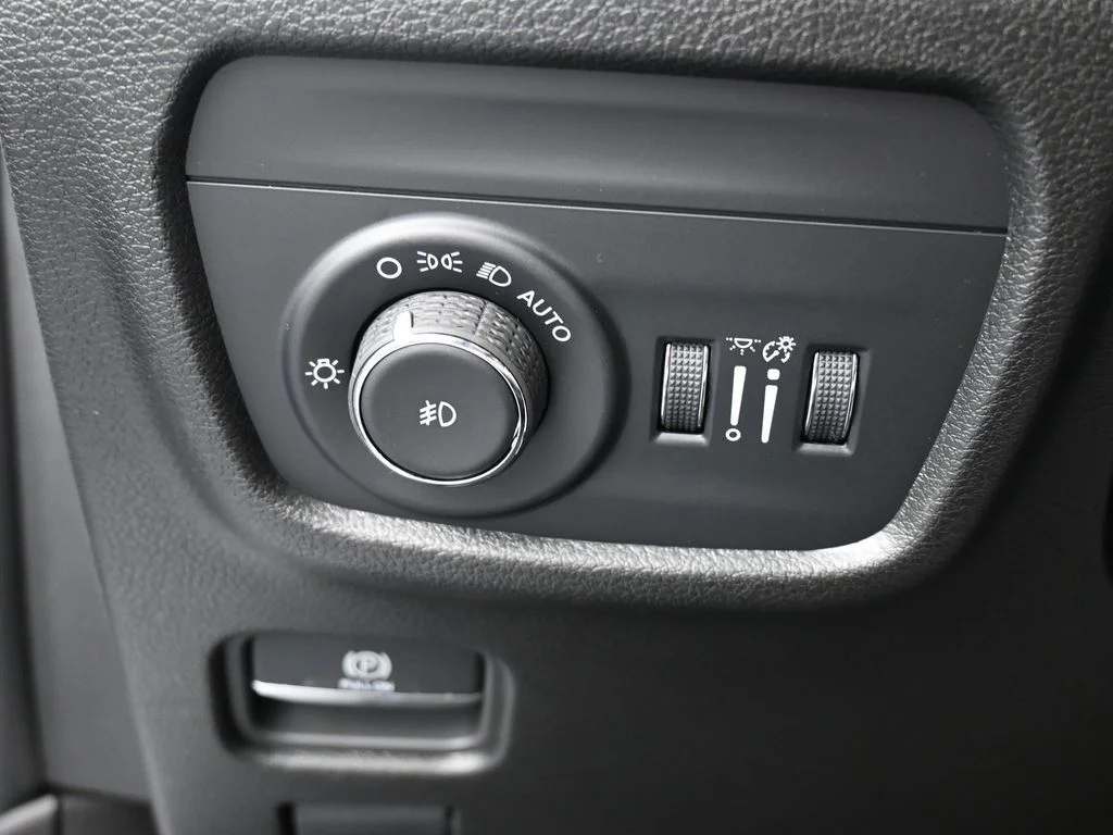 Used 2025 Bright White Clearcoat Jeep Limited image 24