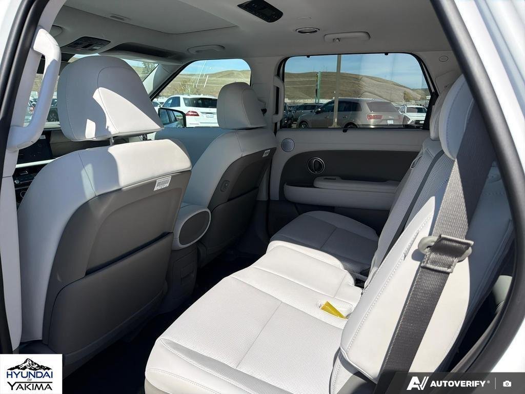 New 2026 Creamy White Pearl Hyundai SEL Premium AWD image 23