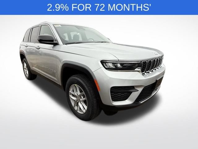 2025 Jeep Grand Cherokee Laredo X 4x4's photo