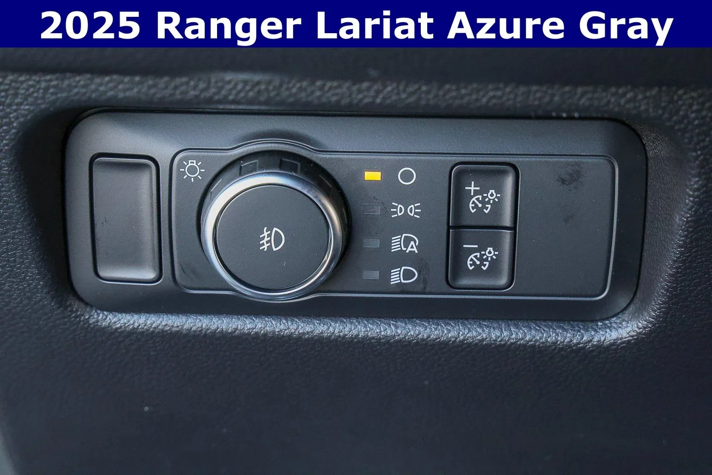New 2025 Azure Gray Metallic Tri-coat Ford LARIAT® image 30