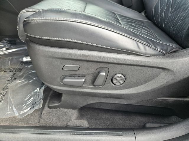 Used 2024 White Kia SX-Prestige X-Pro image 12