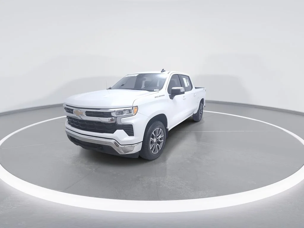 Used 2023 White Chevrolet LT image 4