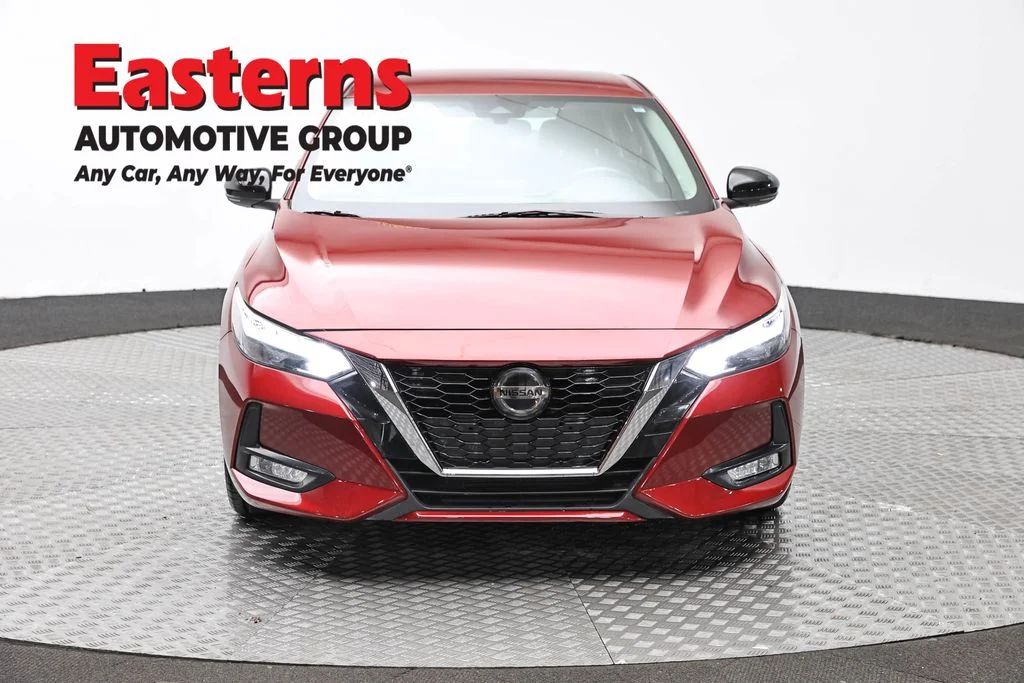 Used 2020 Red Nissan SR image 2