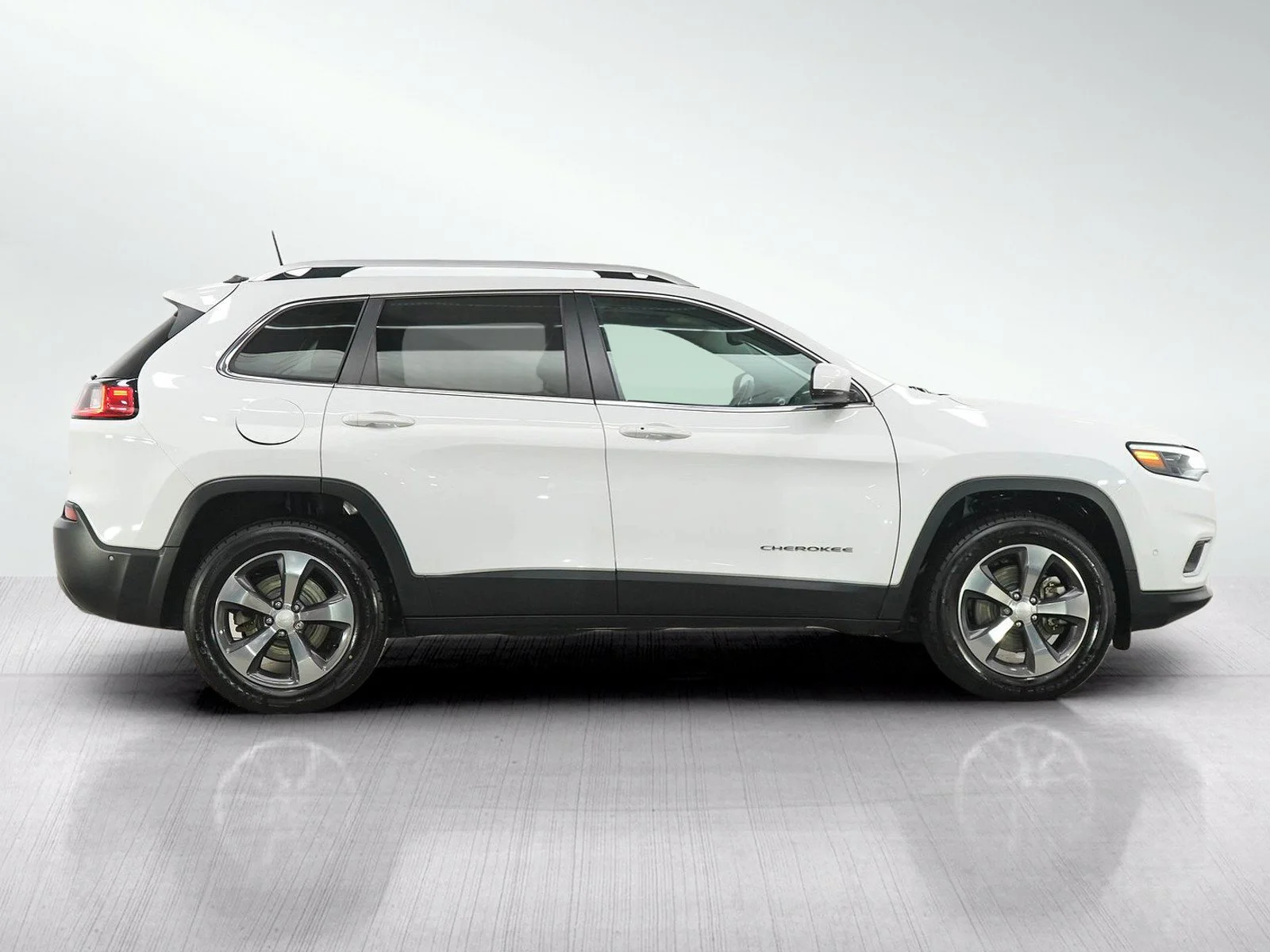 Used 2019 Bright White Clearcoat Jeep Limited image 6