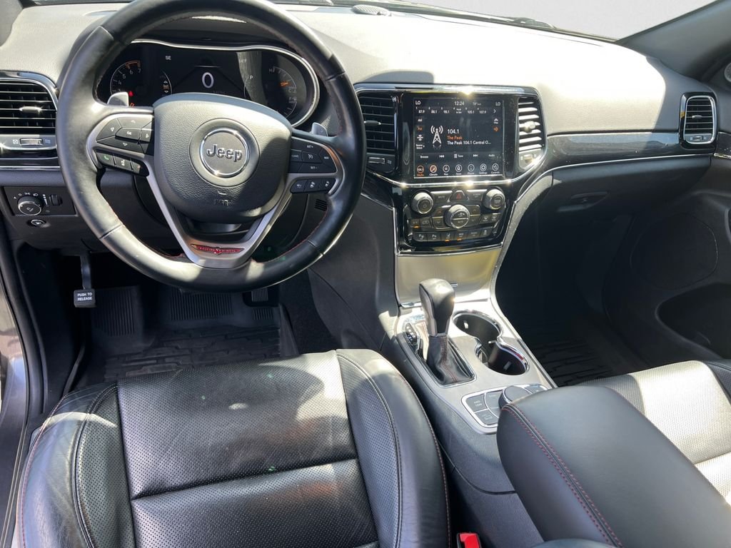Used 2021 Gray Jeep Trailhawk image 12