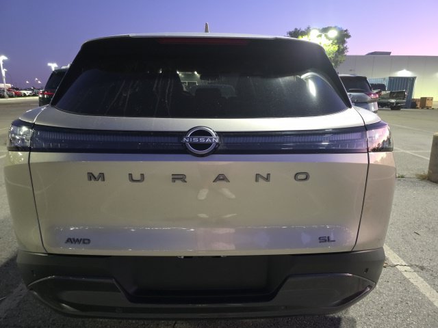 Used 2025 Gold Nissan SL image 4