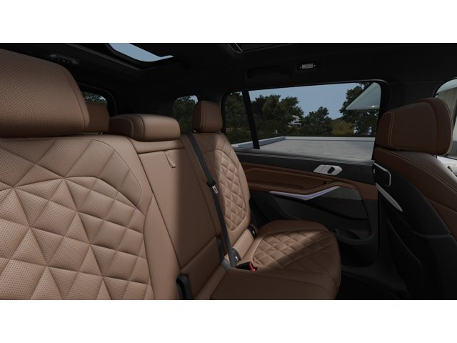 New 2027 Mineral White Metallic BMW X7 40i image 12