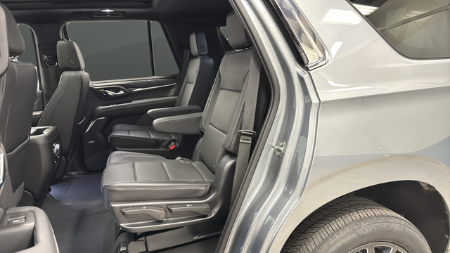 Used 2023 Sterling Metallic GMC Denali image 21