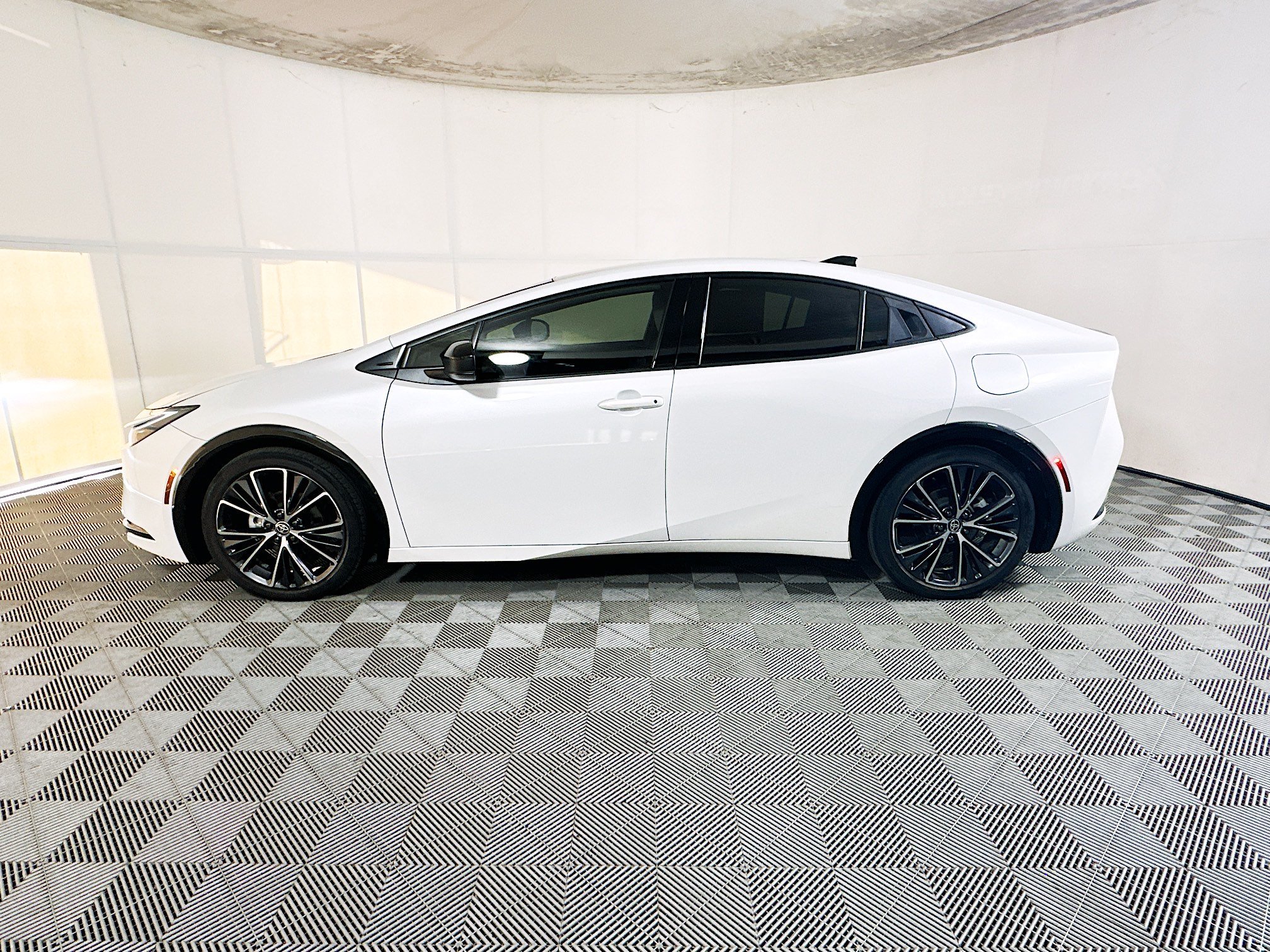 Used 2024 Pearl Toyota Limited image 6