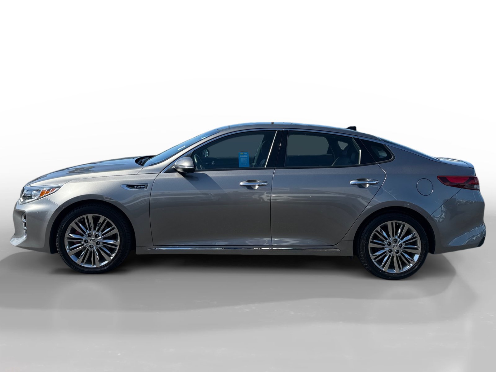 Used 2016 Titanium Gray Kia SXL image 2