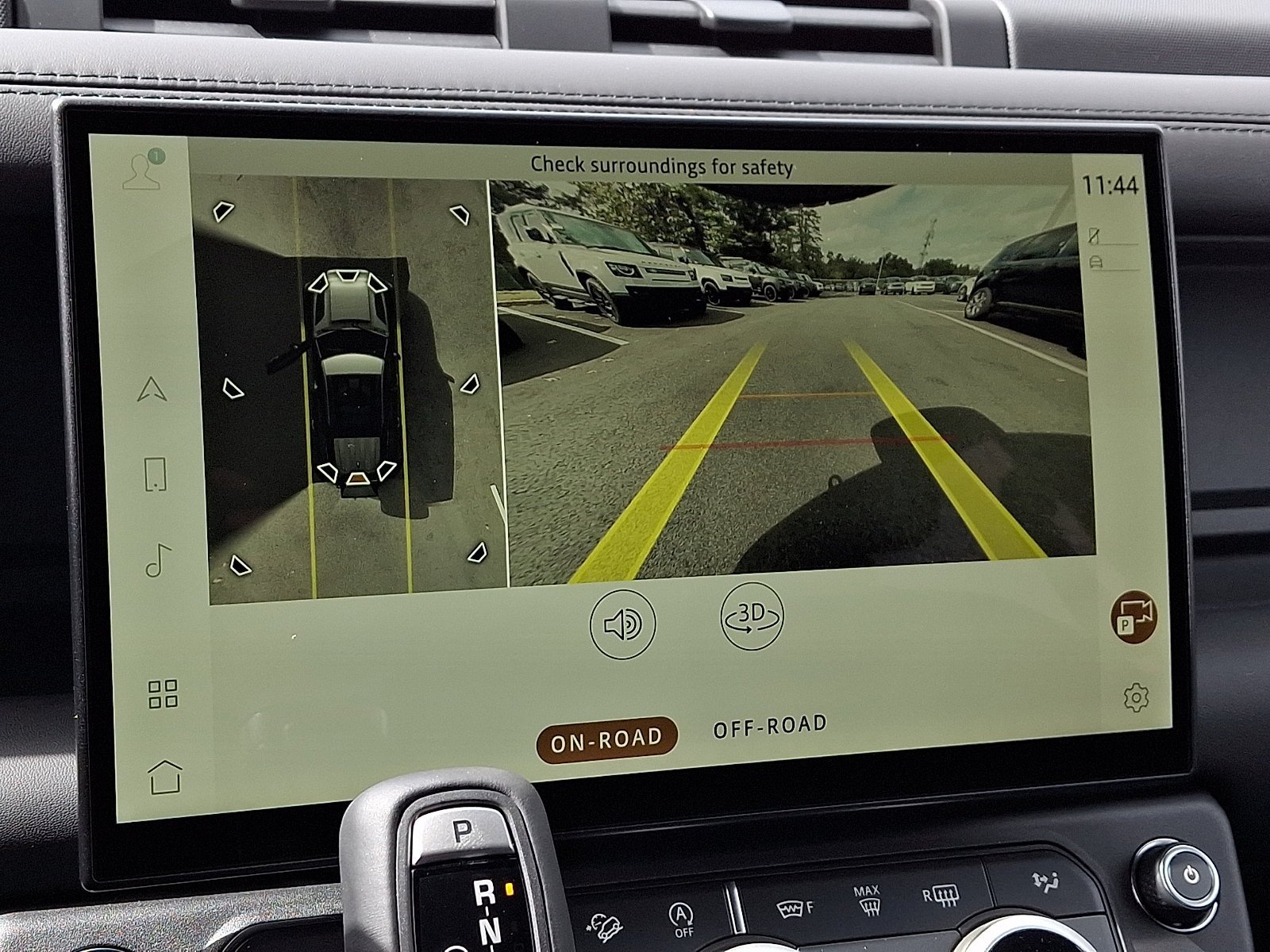 New 2026 Borasco Grey LAND ROVER X-Dynamic SE image 12