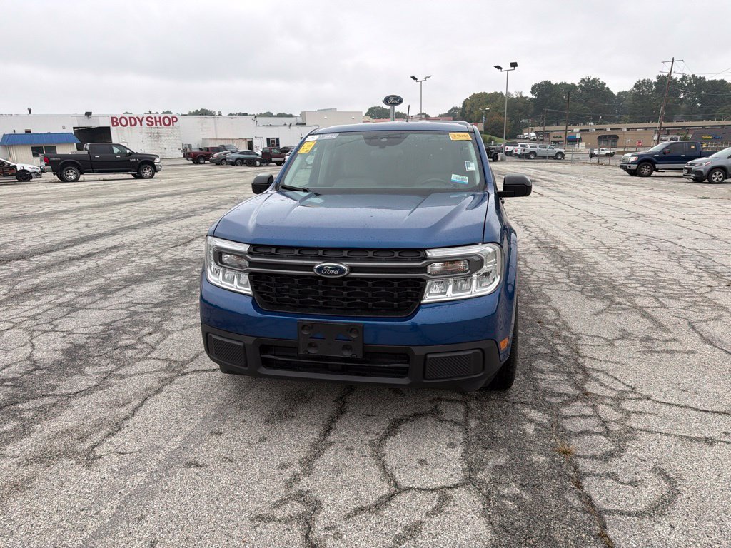 Used 2024 Blue Metallic Ford XLT image 8