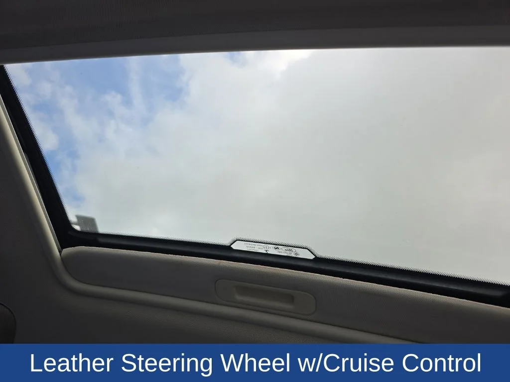 Used 2019 Shadow Black Ford SE image 8