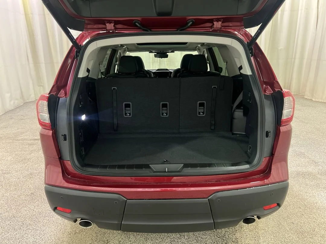 New 2026 Crimson Red Pearl Subaru Onyx Edition Touring image 17