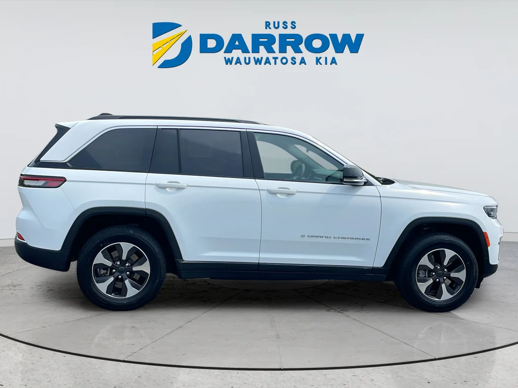 Used 2024 White Jeep 4xe image 6