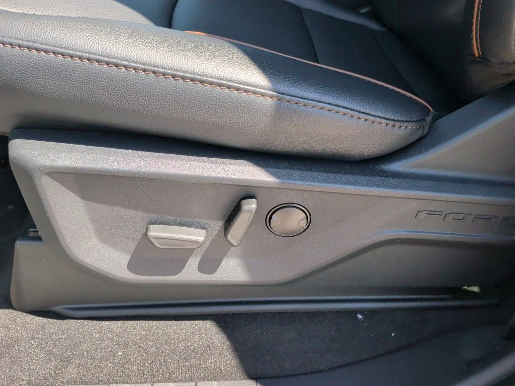 New 2027 Carbonized Gray Metallic Ford F-250® Lariat® image 12