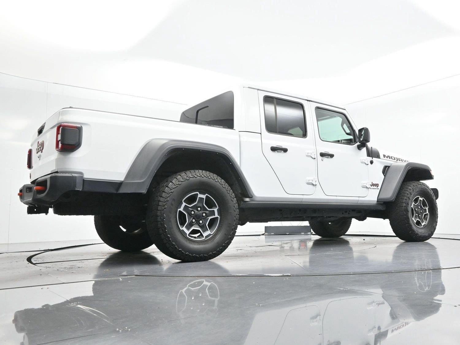 Used 2022 Bright White Clearcoat Jeep Mojave image 48