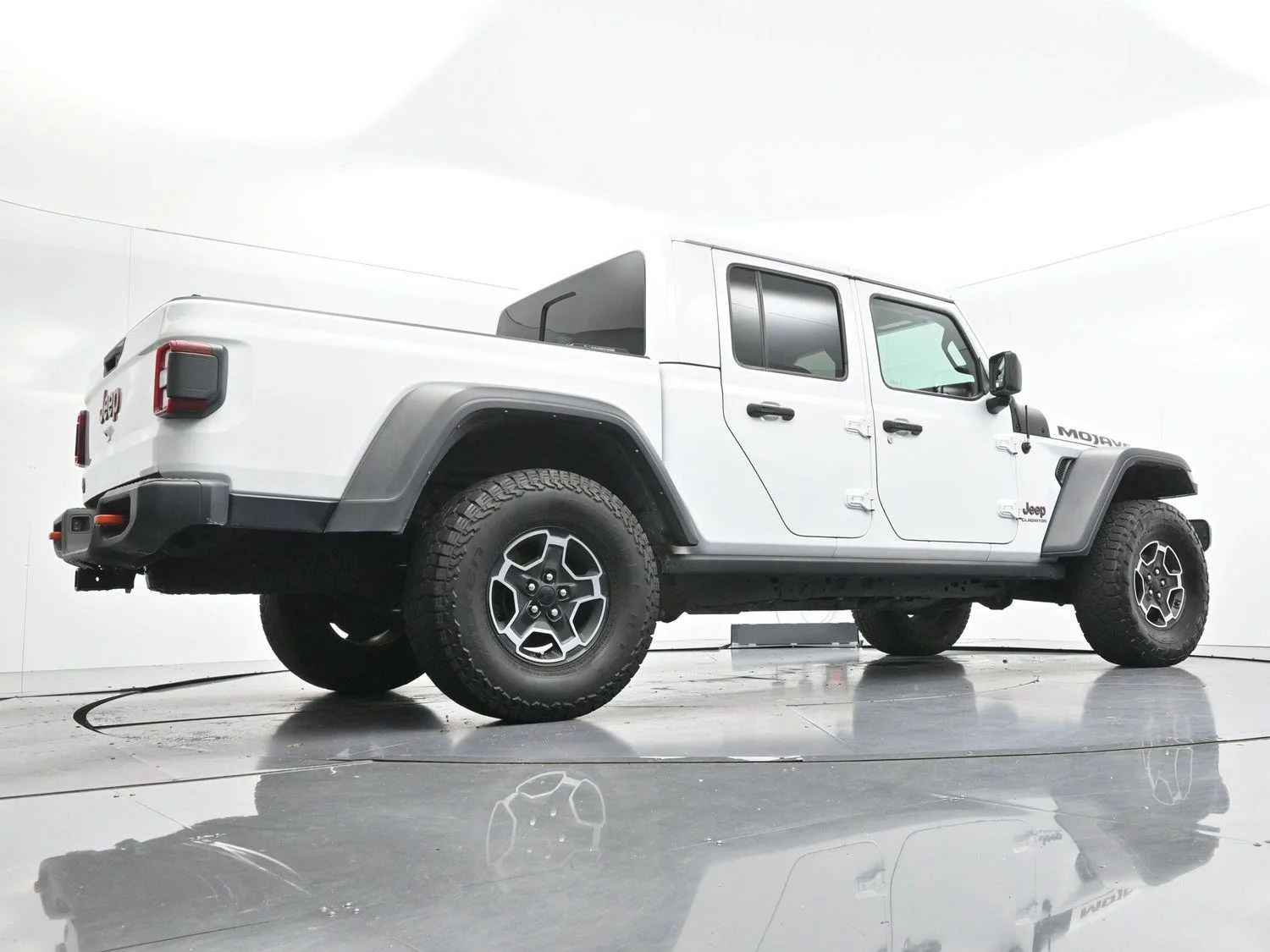 Used 2022 Bright White Clearcoat Jeep Mojave image 48