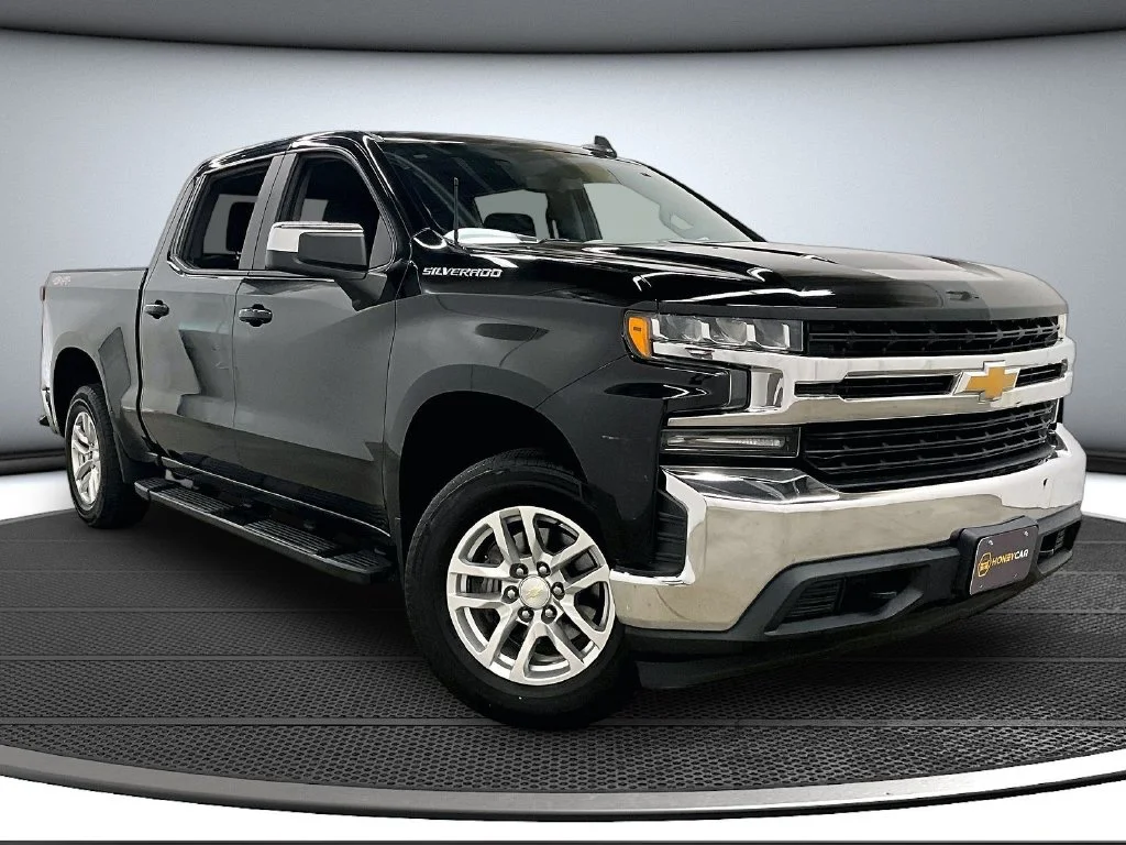 Used 2019 Black Chevrolet LT image 1
