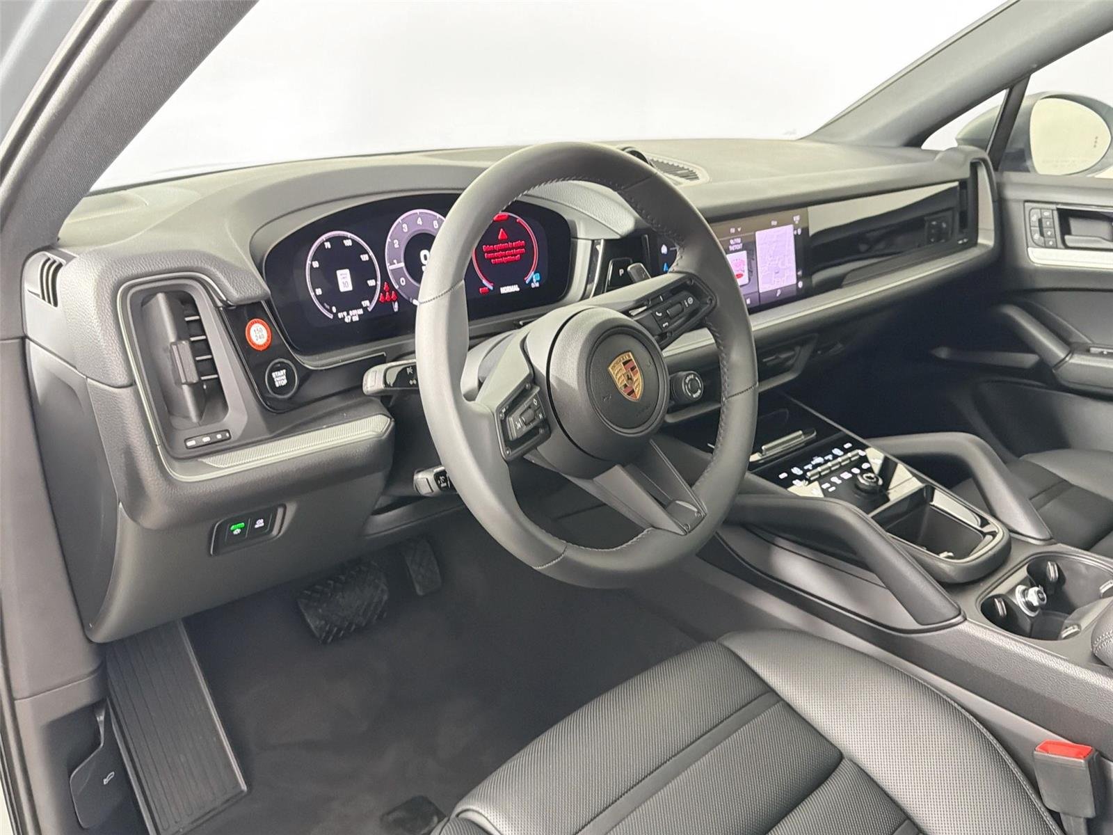 Certified Used 2025 Dolomite Silver Metallic Porsche Coupé image 4