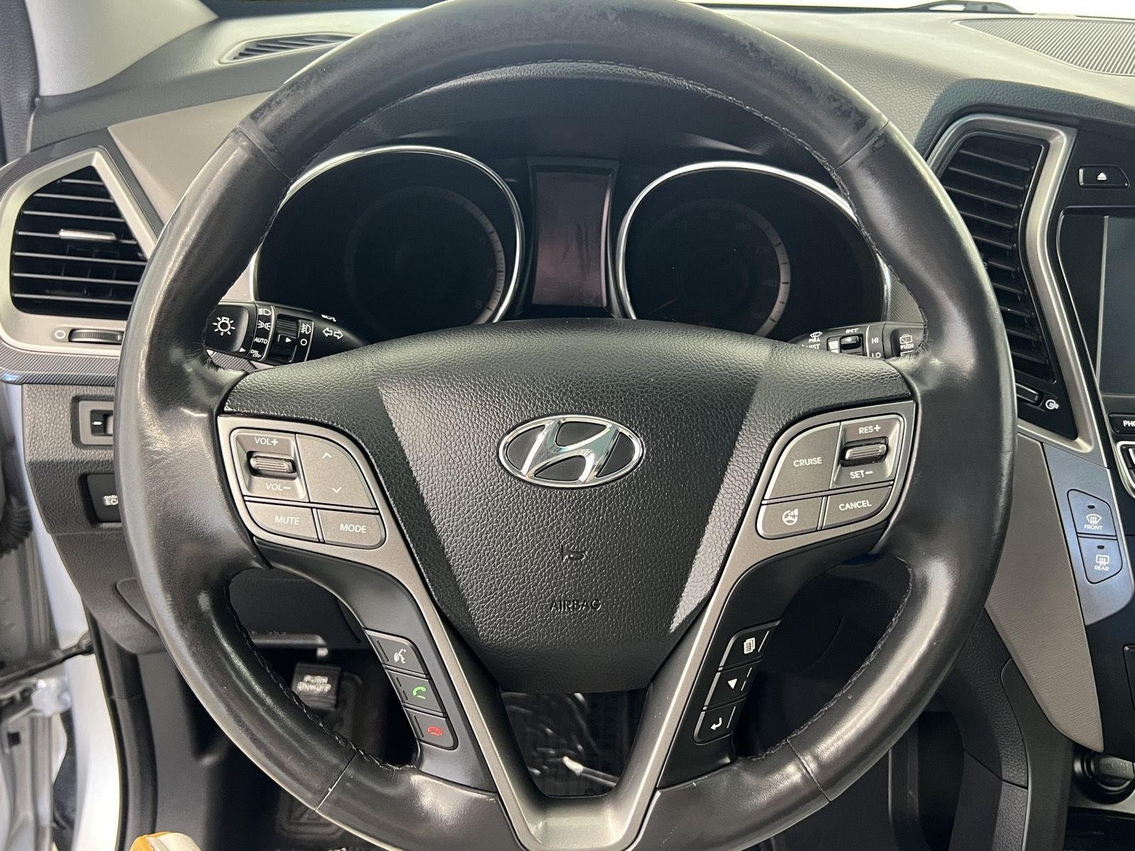 2015 Hyundai Santa Fe Sport 2.0T - Photo 25