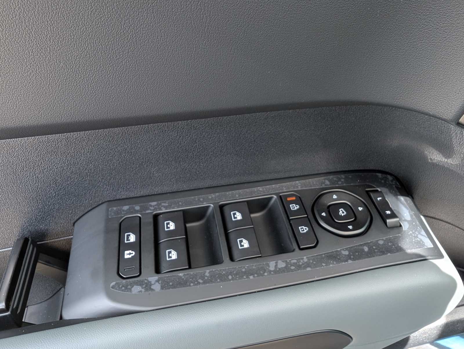 New 2027 Glacial White Pearl Kia X-Line SX-Prestige image 36