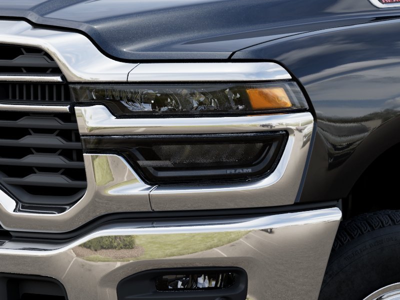 New 2026 Diamond Black Crystal Pearl-Coat Exterior Paint RAM Tradesman Dually image 36