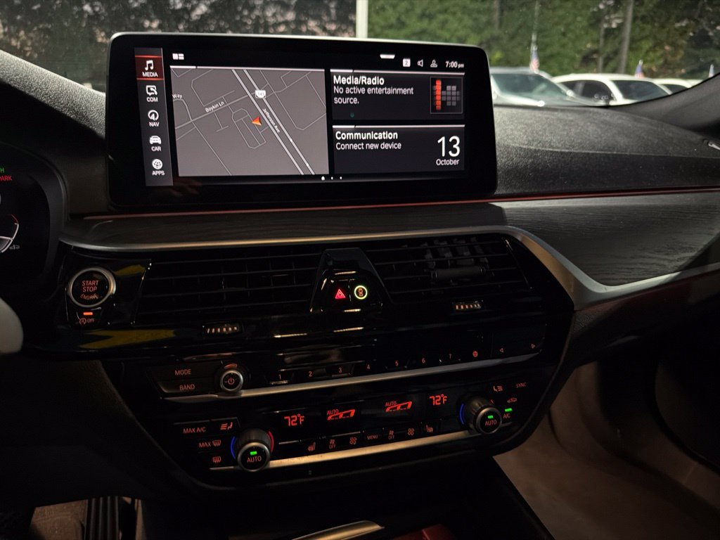 Used 2021 Gray BMW 530i image 20