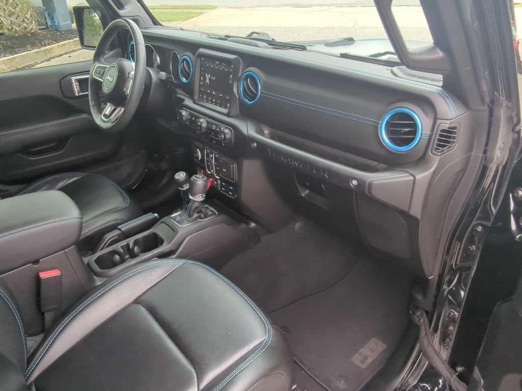 Used 2023 Black Jeep Rubicon 4xe image 32