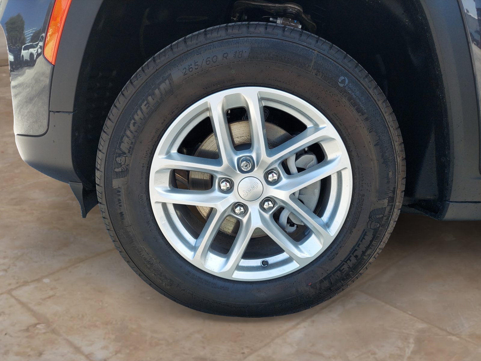 New 2026 Baltic Gray Metallic Clearcoat Jeep Laredo image 26