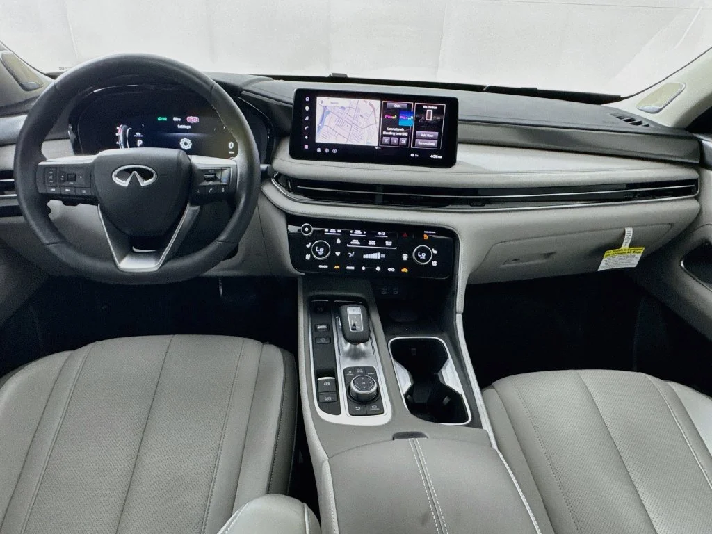 Certified Used 2027 White INFINITI LUXE image 30