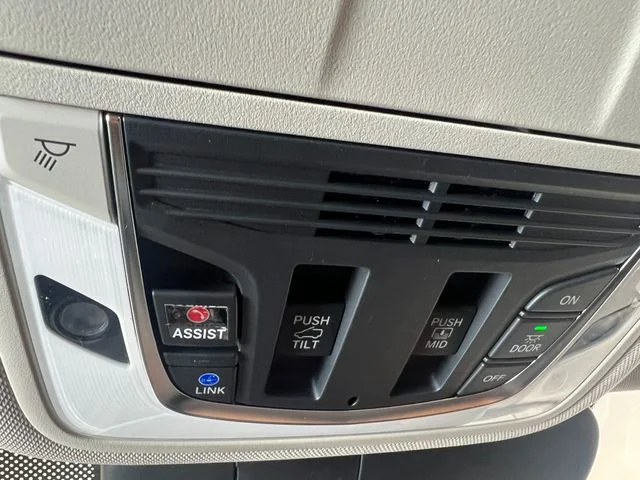 New 2026 Liquid Carbon Metallic Acura Technology Package image 22