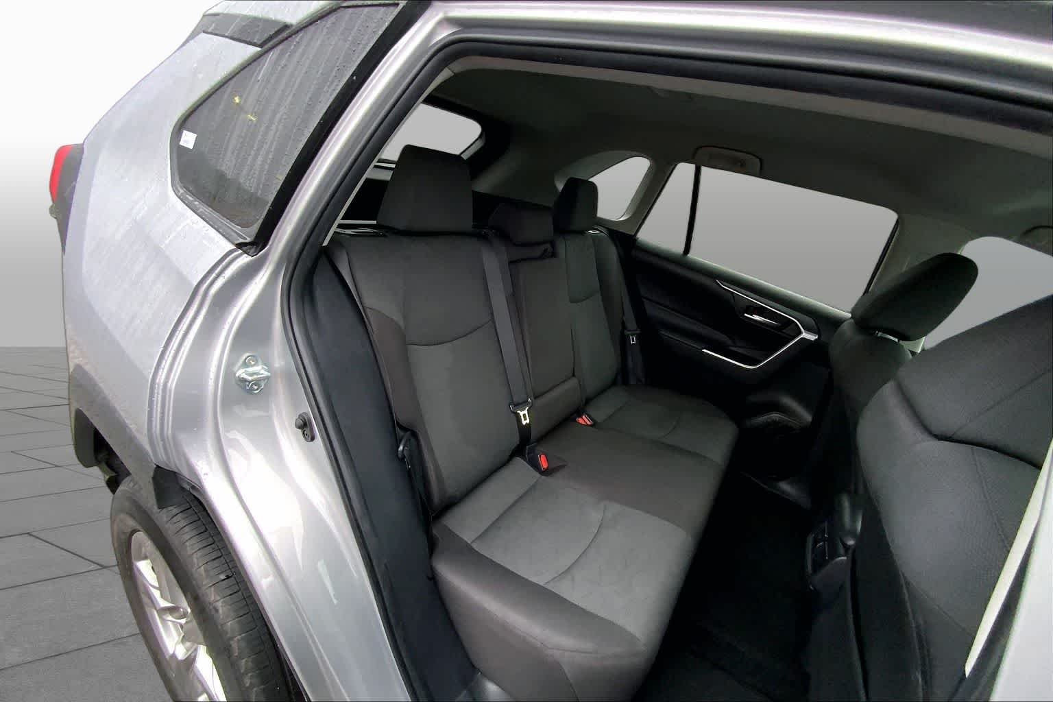 Used 2024 Silver Sky Metallic Toyota XLE image 19