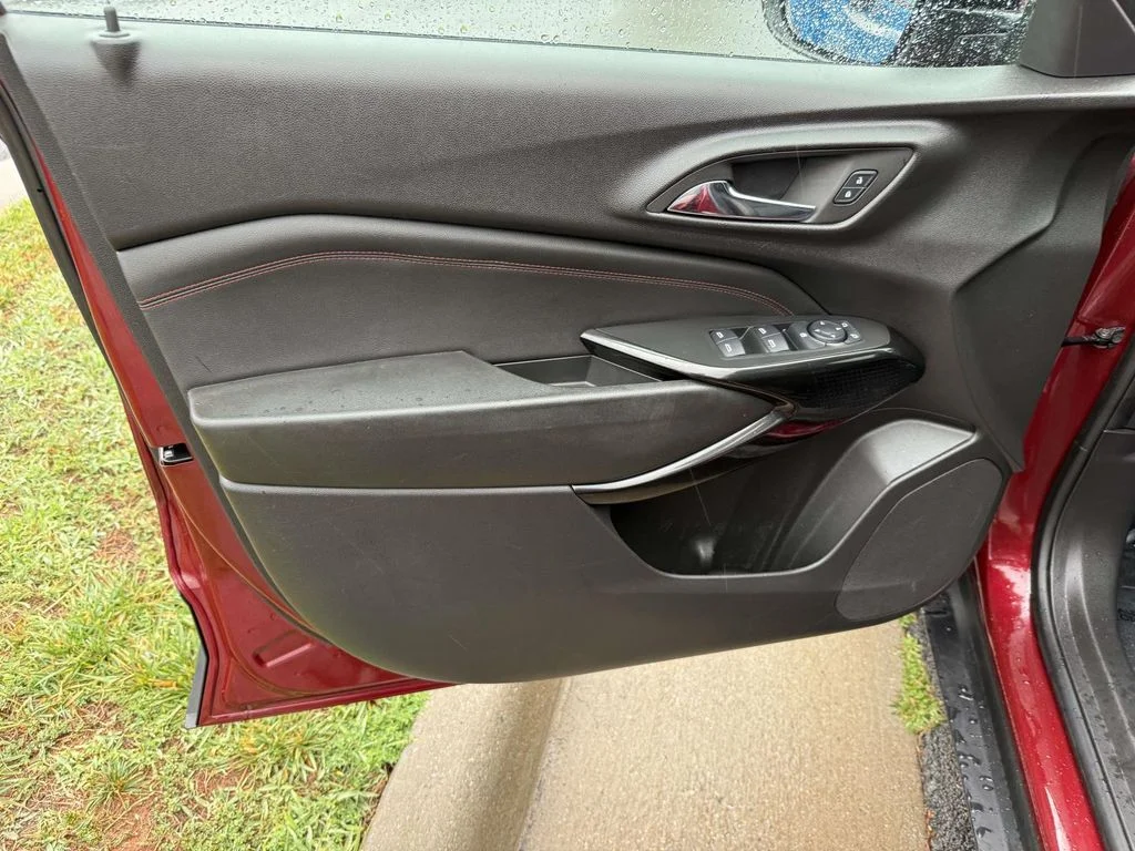 Used 2024 Red Chevrolet 2RS image 31