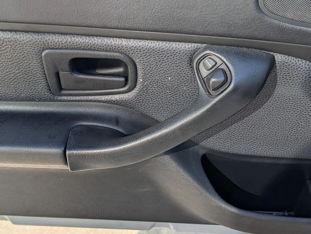 Used 1998 Silver BMW 2.8 image 15