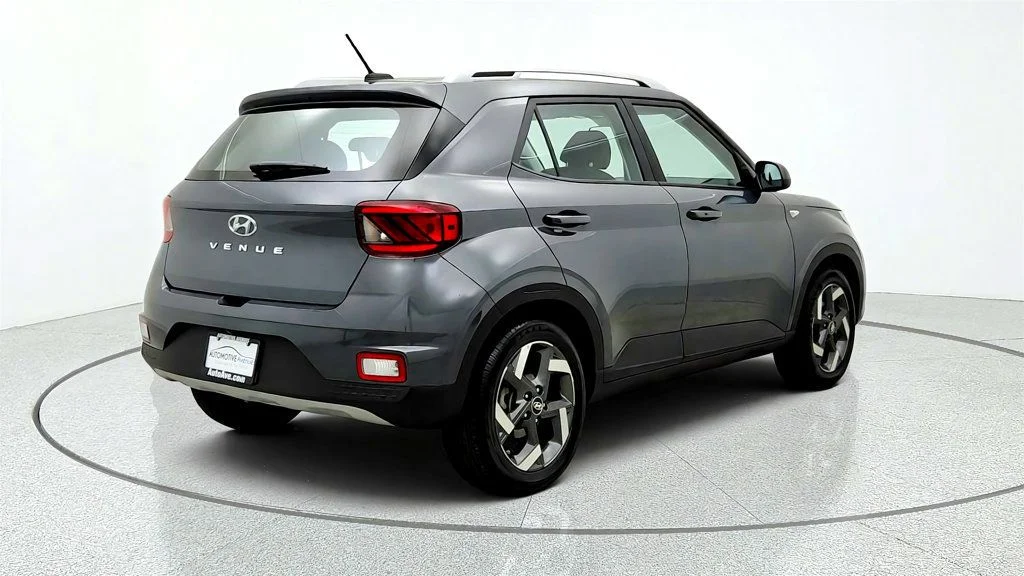 Used 2025 Ecotronic Gray Hyundai SEL IVT image 5