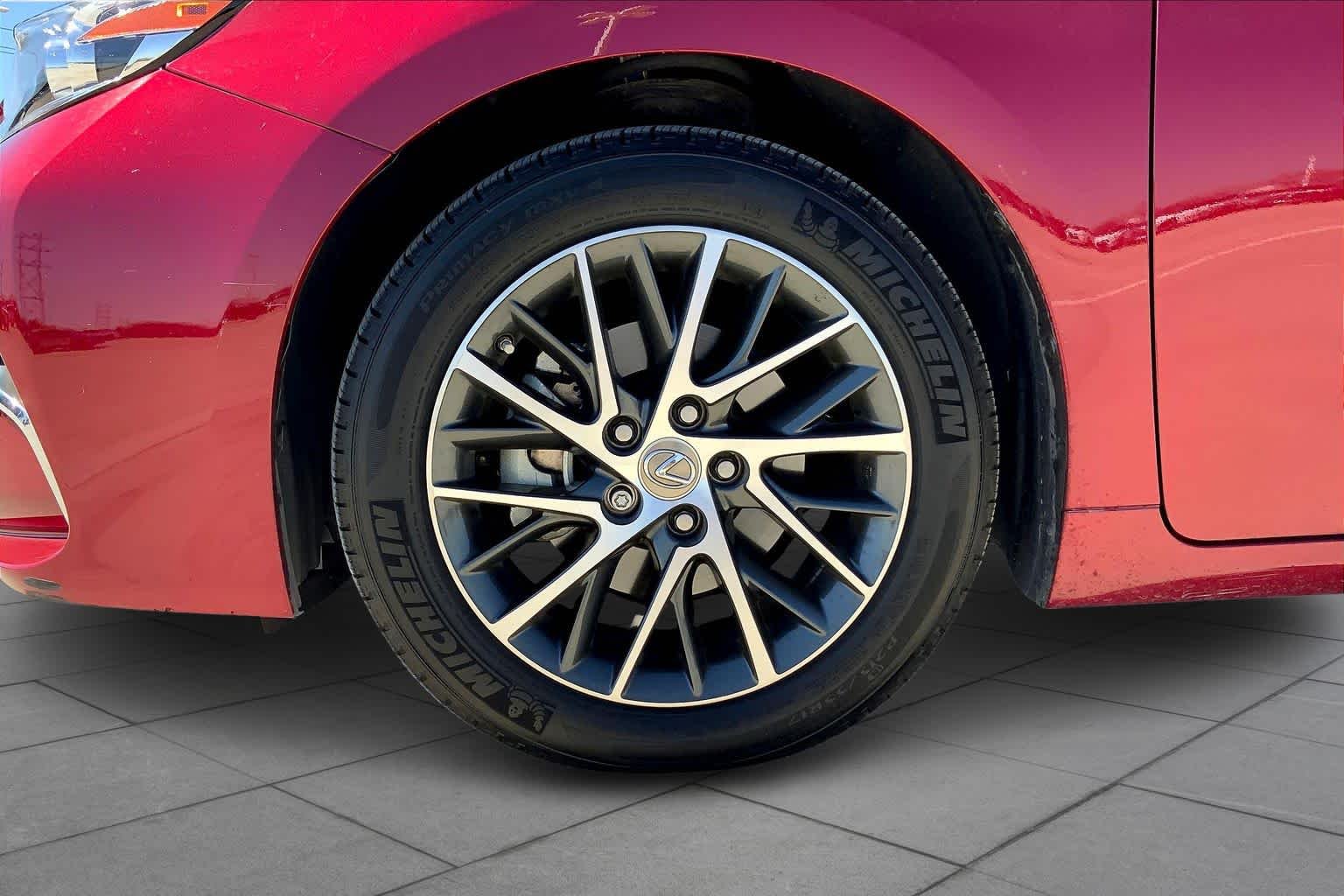 Used 2018 Matador Red Mica Lexus  image 11