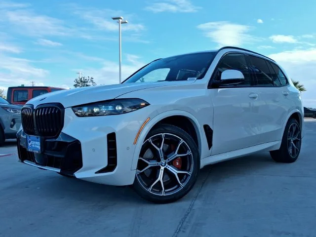 Used 2024 White BMW sDrive40i image 2