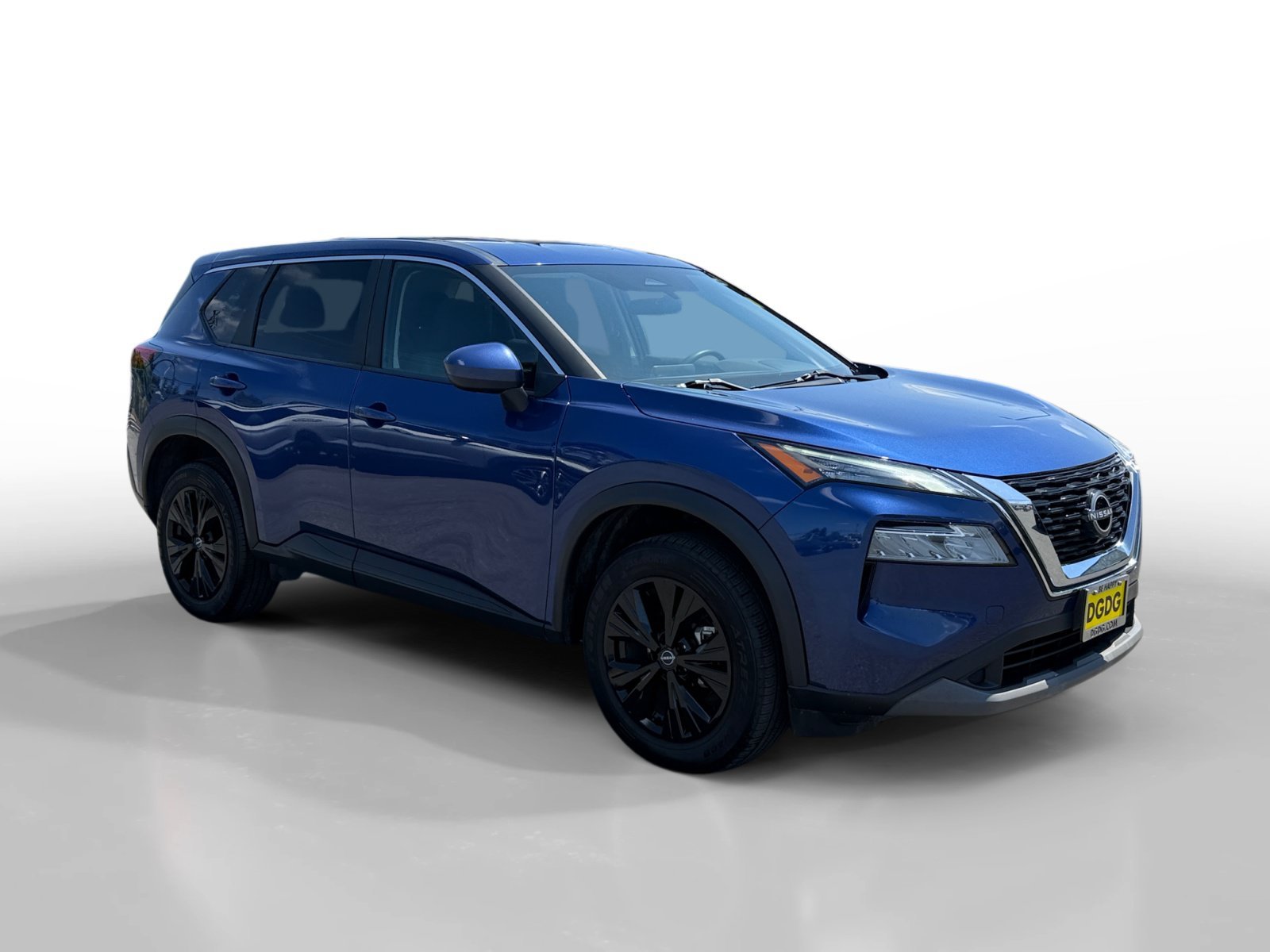 Used 2023 Caspian Blue Metallic Nissan  image 7