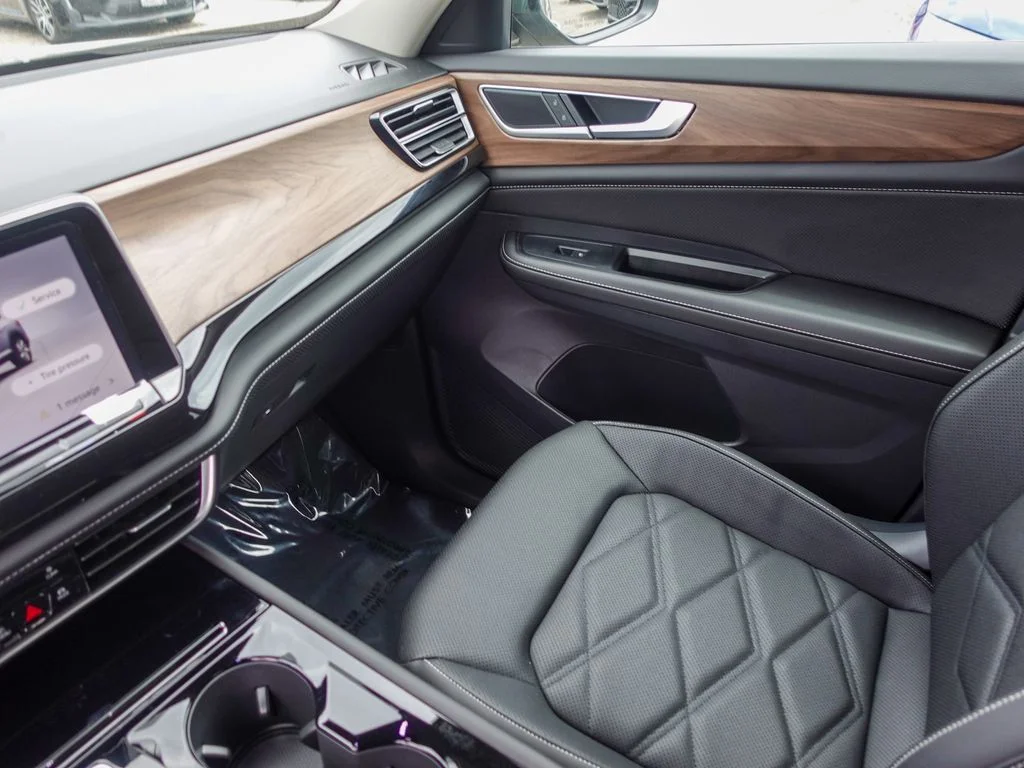 New 2026  Volkswagen SE w/Technology image 20