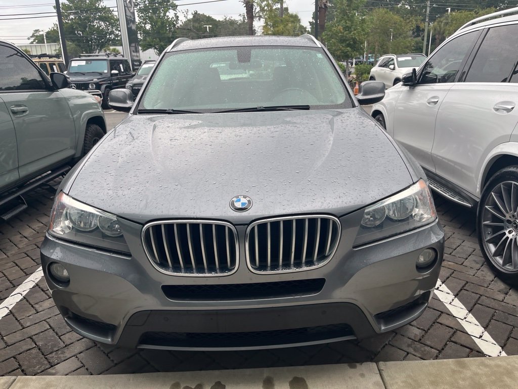 Used 2013 Gray BMW xDrive28i image 2